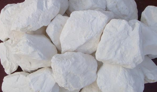 養(yǎng)殖場如何使用氧化鈣消毒？注意事項有哪些？